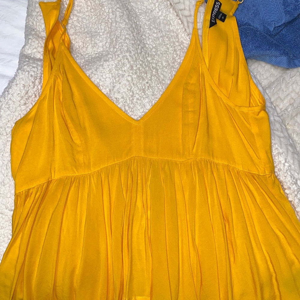 Yellow Express top